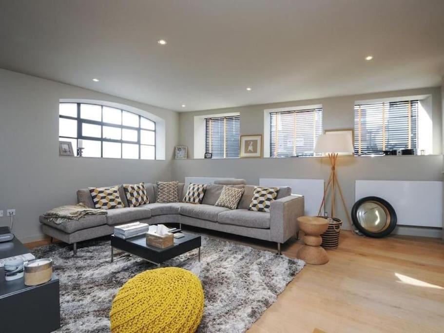 Manhattan Style Apartment In Fulham London Exterior photo